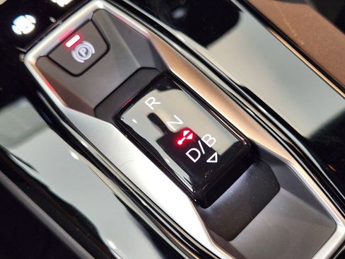 New 2027 Audi SQ6 e-tron Premium Plus AWD/4WD image 24