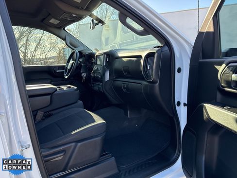 Used 2022 Chevrolet Silverado 2500 Custom w/ Custom Value Package image 23