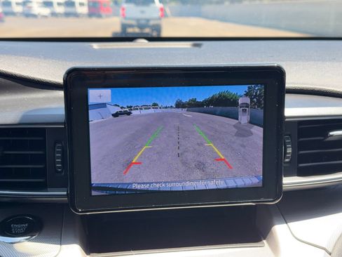 Certified 2023 Ford Explorer XLT w/ Equipment Group 202A RWD image 27