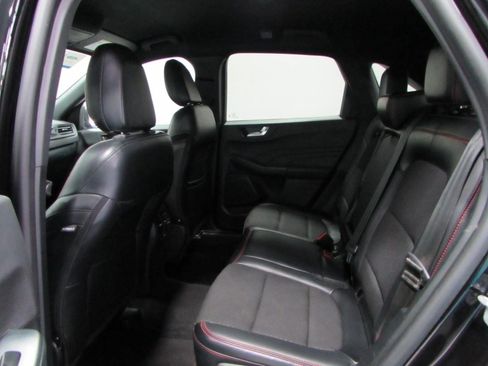 Certified 2025 Ford Escape ST-Line Select AWD/4WD image 15