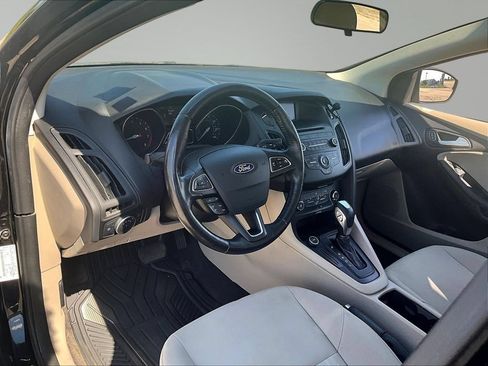 Used 2015 Ford Focus SE FWD image 18