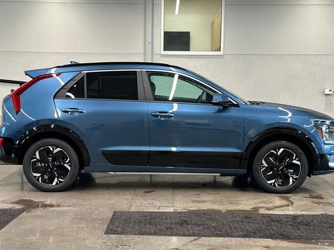 New 2026 Kia Niro Wind image 2