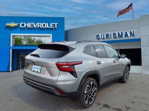 New 2026 Chevrolet Trax RS image 3