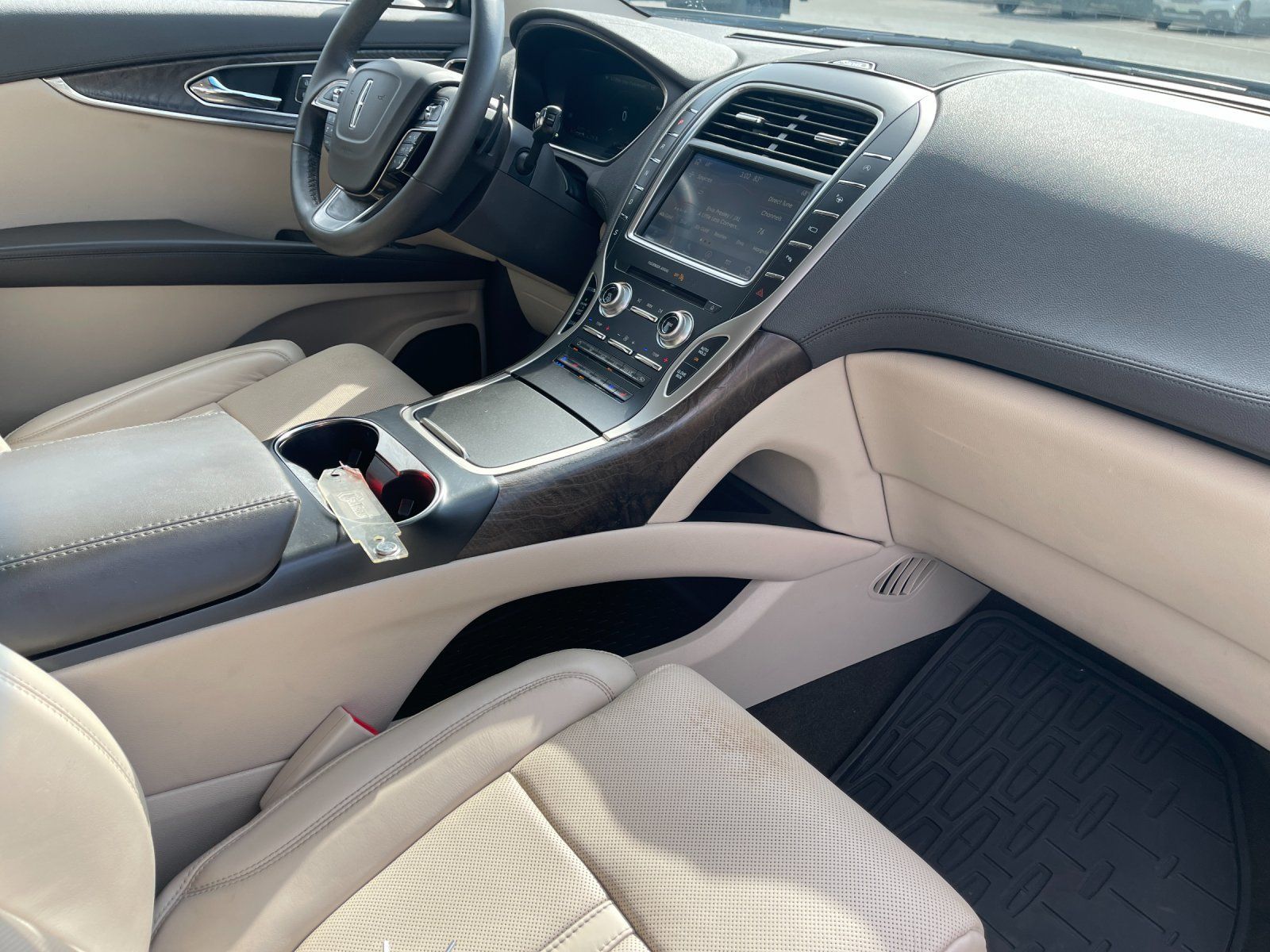Used 2019 Lincoln Nautilus Reserve FWD image 19