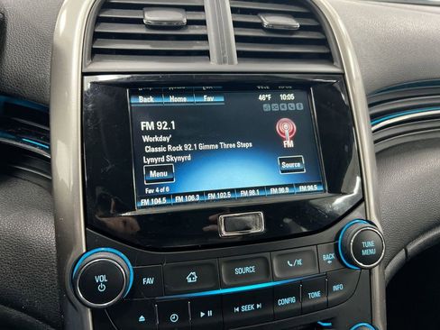 Used 2014 Chevrolet Malibu LT w/ Power Convenience Package image 14