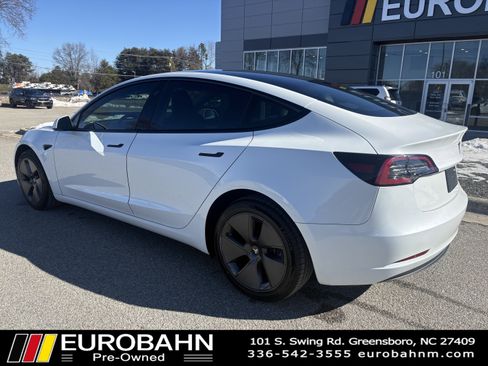 Used 2023 Tesla Model 3 Standard Range image 29