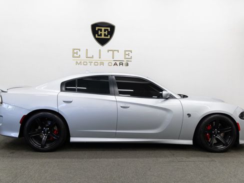 Used 2019 Dodge Charger SRT Hellcat w/ Harman/Kardon Audio Group RWD image 10
