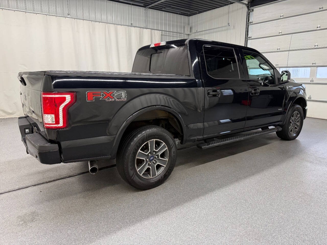 Used 2016 Ford F150 XLT w/ Equipment Group 302A Luxury AWD/4WD image 4