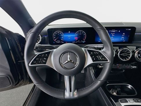 Certified 2025 Mercedes-Benz CLA 250 4MATIC image 11
