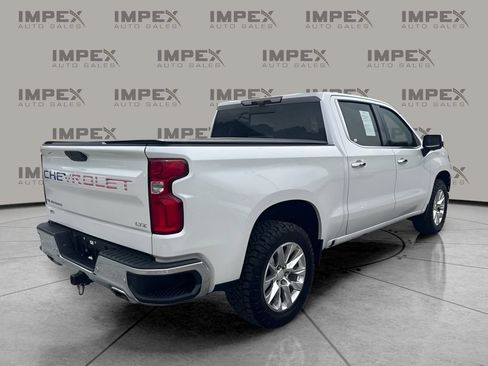 Used 2020 Chevrolet Silverado 1500 LTZ w/ LTZ Premium Package AWD/4WD image 3