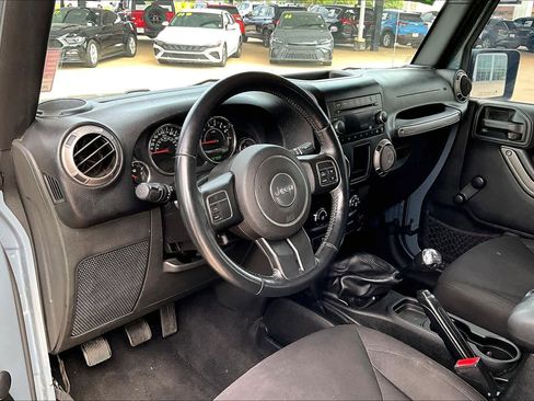 Used 2015 Jeep Wrangler Unlimited Sport w/ Trailer Tow Group AWD/4WD image 18