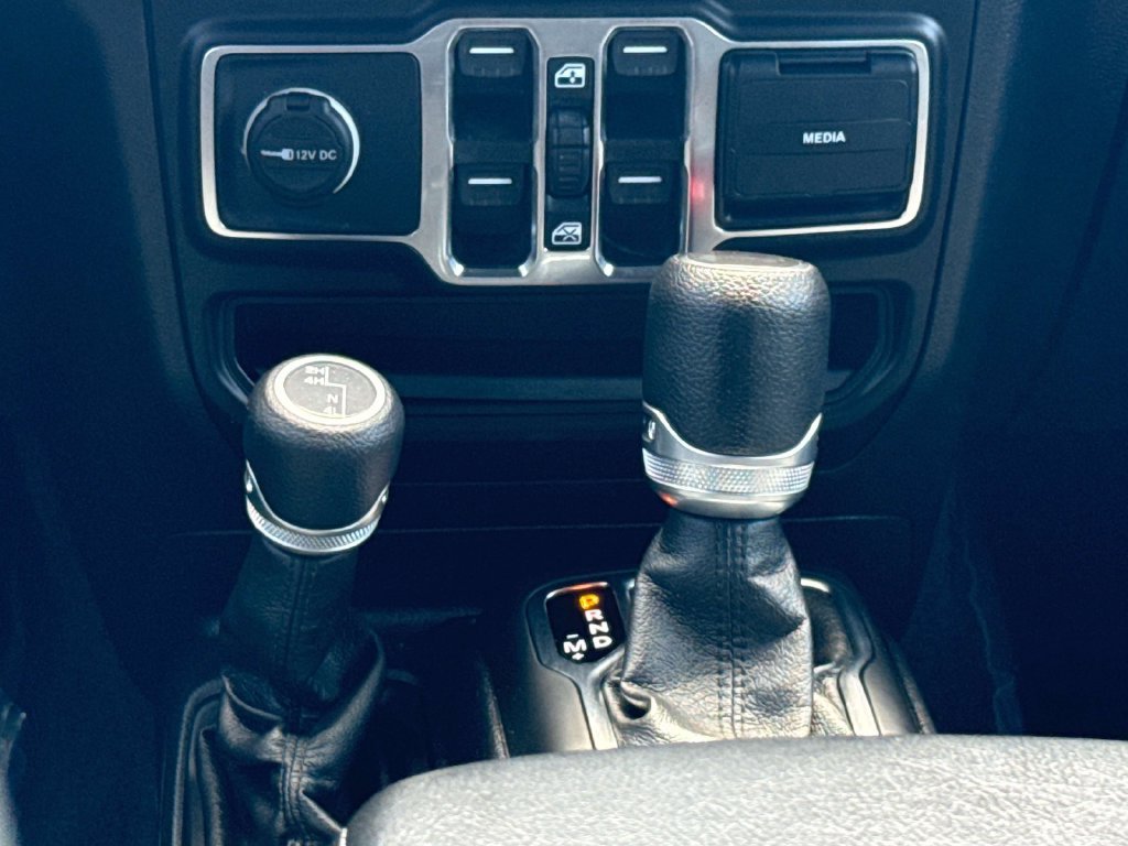 Used 2021 Jeep Wrangler Unlimited Sport AWD/4WD image 24