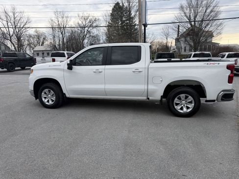 Used 2025 Chevrolet Silverado 1500 LT image 4