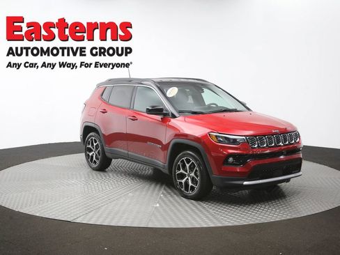 Used 2025 Jeep Compass Limited AWD/4WD image 50