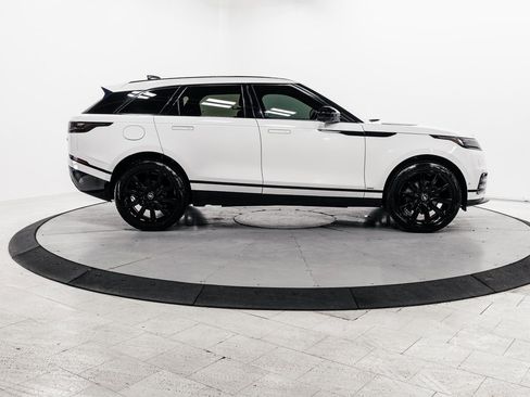 Used 2019 Land Rover Range Rover Velar R-Dynamic SE image 32