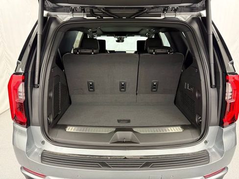 New 2026 GMC Yukon Denali w/ Denali Reserve Package image 11