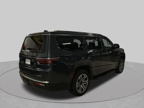 Used 2024 Jeep Wagoneer Series II AWD/4WD image 40
