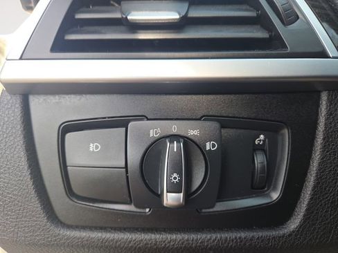 Used 2018 BMW 330e image 18