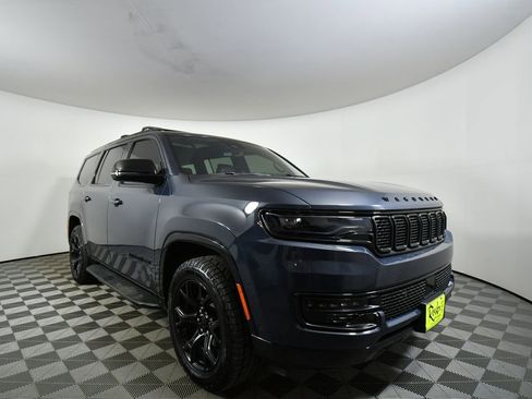 Used 2024 Jeep Wagoneer Series II AWD/4WD image 8