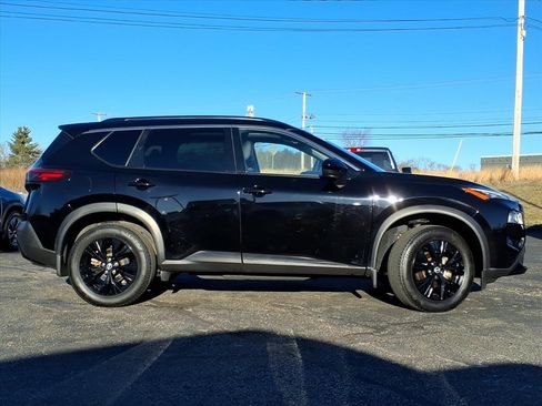 Certified 2023 Nissan Rogue SV w/ SV Premium B Package image 2