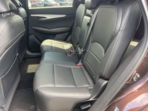 Used 2020 INFINITI QX50 Luxe w/ Navigation Package FWD image 19