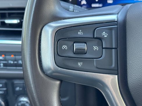 Used 2024 Chevrolet Suburban LT image 38