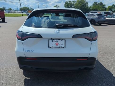 Used 2023 Honda HR-V LX image 16
