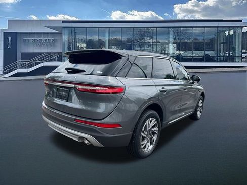 New 2026 Lincoln Corsair Premiere FWD image 8