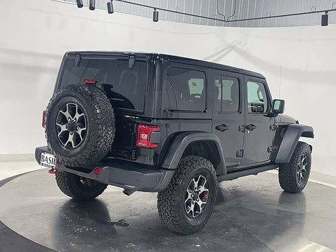 Used 2018 Jeep Wrangler Unlimited Rubicon w/ Uconnect 4C Nav & Sound Group AWD/4WD image 11