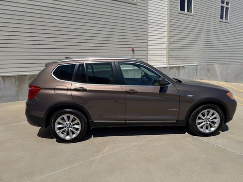 Used 2014 BMW X3 xDrive28i AWD/4WD image 2