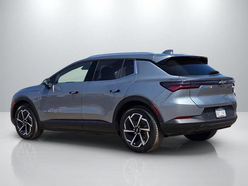 Used 2026 Chevrolet Equinox EV LT FWD image 6