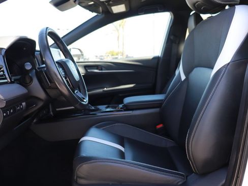 Used 2025 Toyota Camry SE FWD image 12