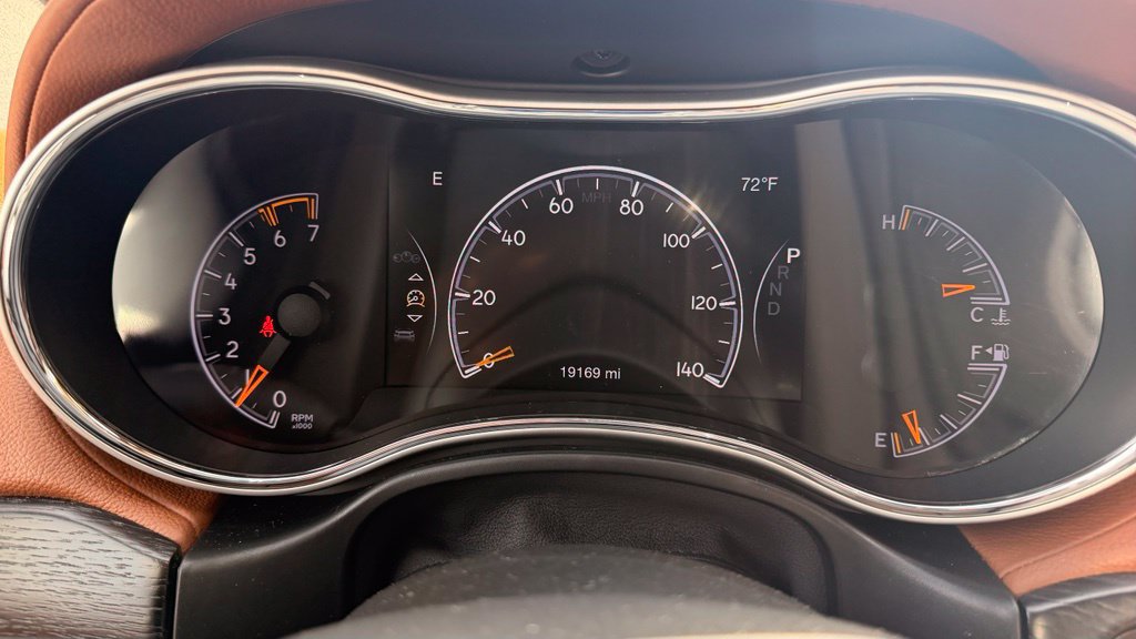 Certified 2019 Jeep Grand Cherokee Summit w/ Platinum Series Group AWD/4WD image 13