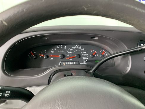 Used 2007 Ford E-350 and Econoline 350 Extended Wagon Super Duty RWD image 16