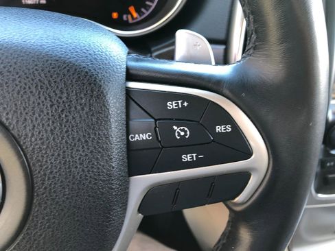 Used 2016 Jeep Grand Cherokee Limited w/ Trailer Tow Group IV AWD/4WD image 21