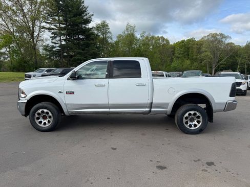 Used 2012 RAM 2500 Laramie w/ Cold Weather Group AWD/4WD image 2
