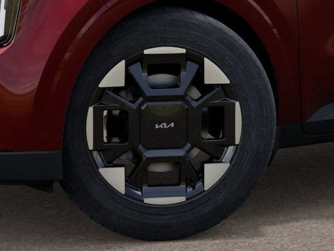 Certified 2026 Kia Carnival EX FWD image 9