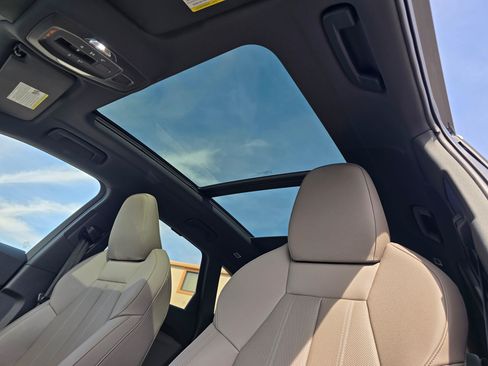 Certified 2025 Audi Q5 Premium w/ Premium Plus AWD/4WD image 26