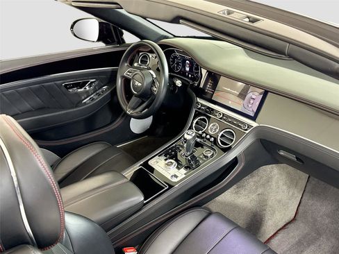 Used 2024 Bentley Continental GT V8 AWD/4WD image 28