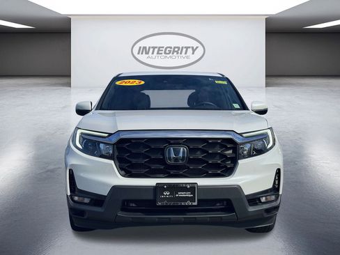 Used 2023 Honda Passport EX-L image 2
