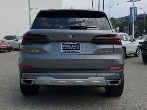 New 2026 BMW X5 xDrive50e w/ Parking Assistance Package AWD/4WD image 16