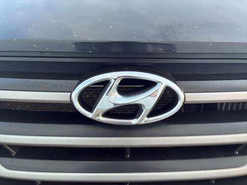 Used 2016 Hyundai Tucson Sport image 3