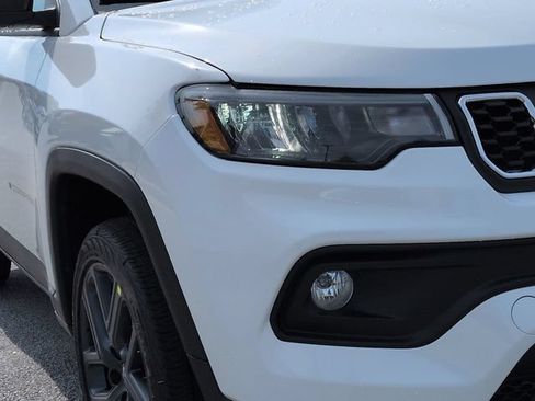 New 2026 Jeep Compass Latitude AWD/4WD image 9