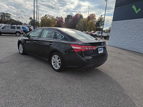 Used 2014 Toyota Avalon XLE image 3