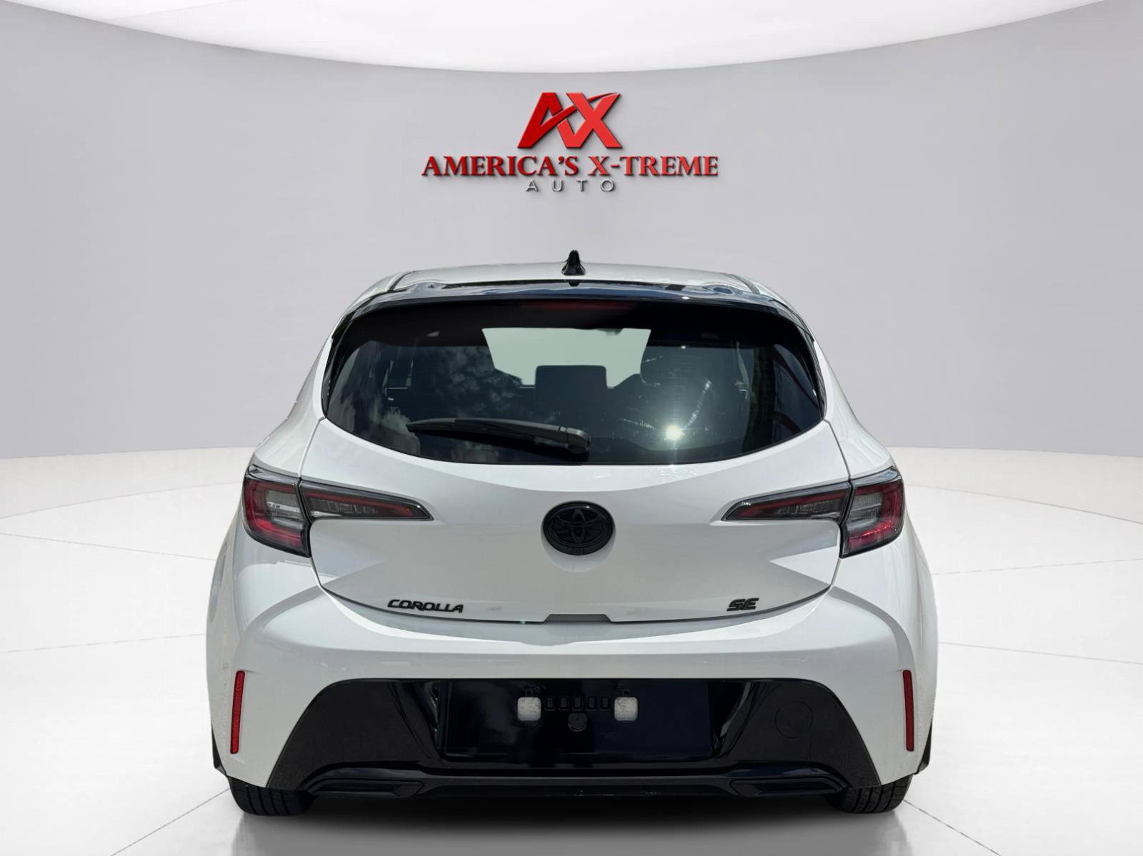 Used 2022 Toyota Corolla SE FWD image 5