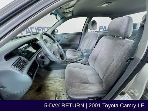 Used 2001 Toyota Camry V6 image 12