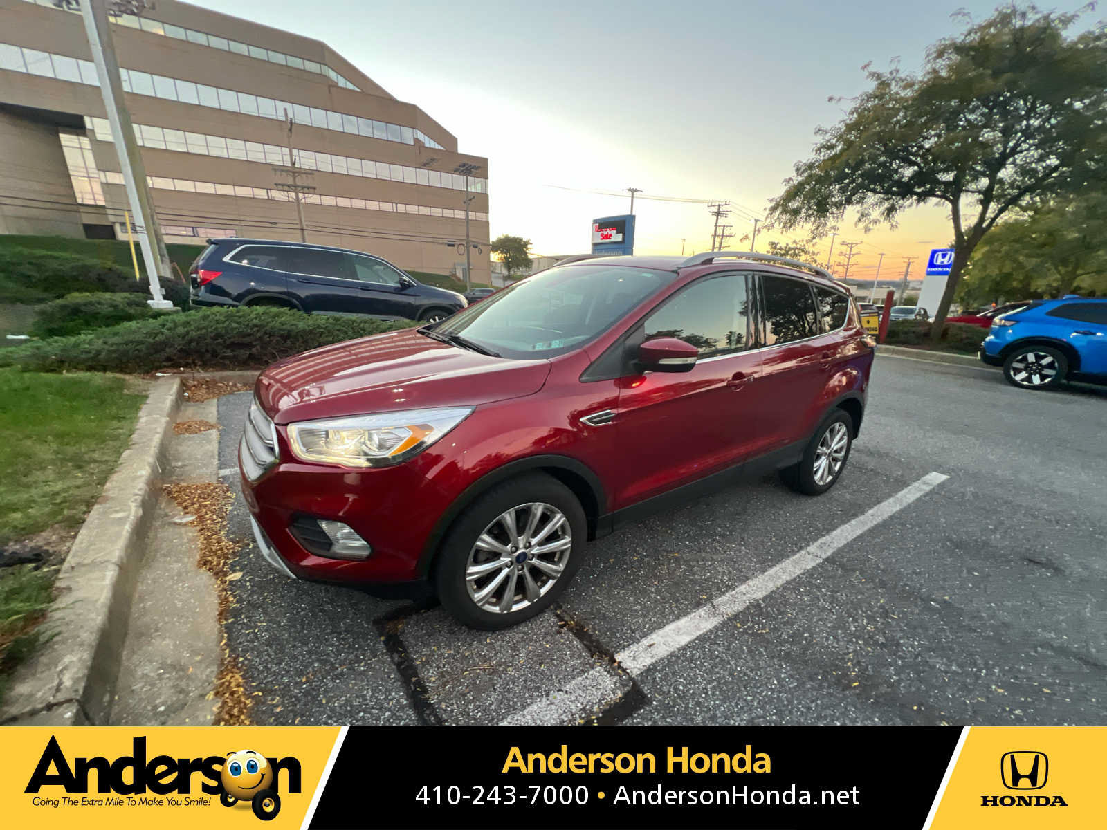 Used 2018 Ford Escape Titanium AWD/4WD image 1