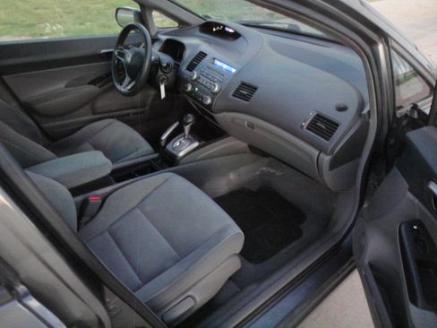Used 2010 Honda Civic LX image 10
