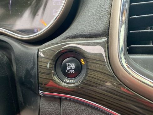 Used 2015 Jeep Grand Cherokee Overland image 28