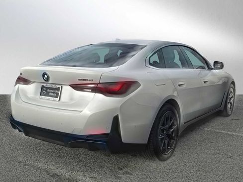 Used 2023 BMW i4 eDrive40 image 3